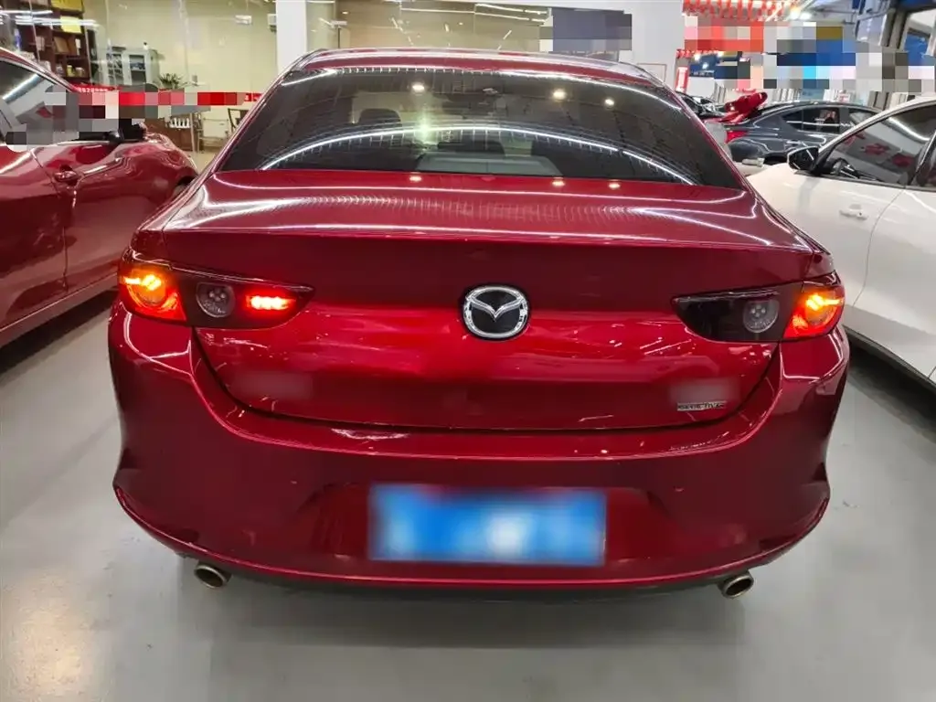 Mazda 3 Axela 2022 из CN, фото 3