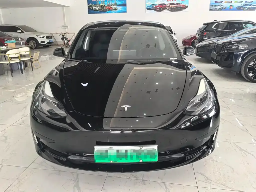 Tesla Model 3 — фото 8