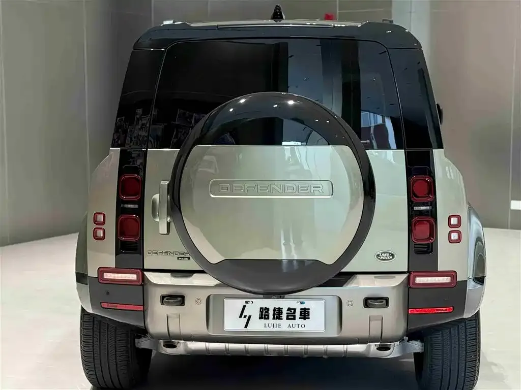 Land Rover Defender 2023 из CN, фото 4