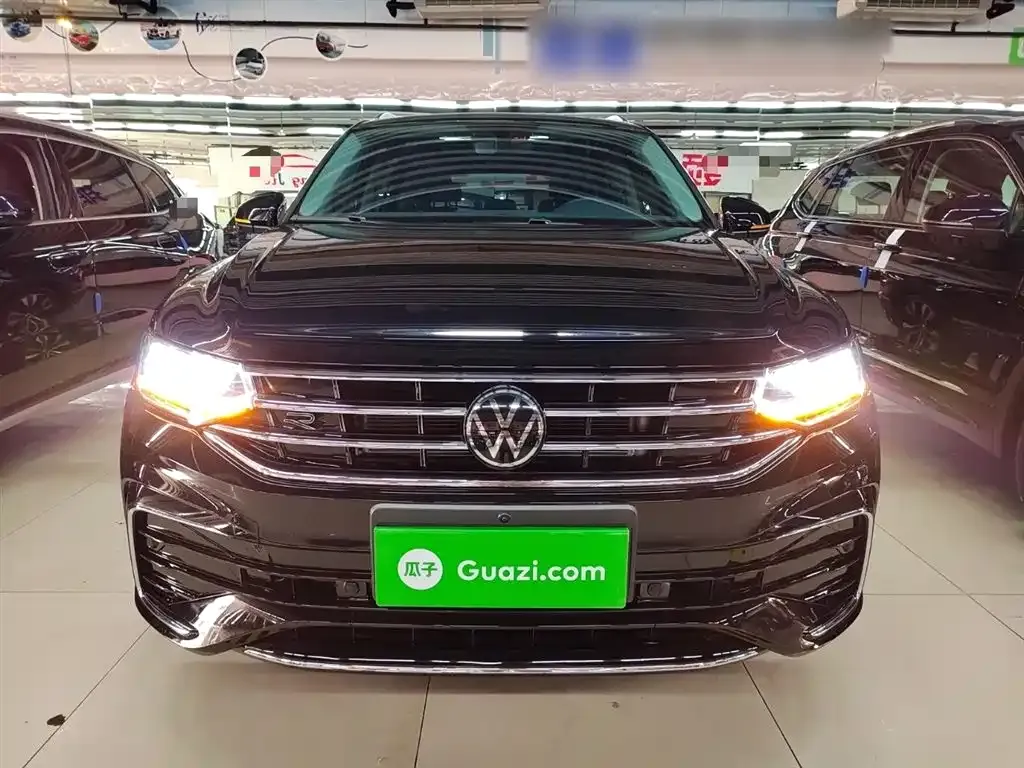 Volkswagen Tiguan L — фото 6
