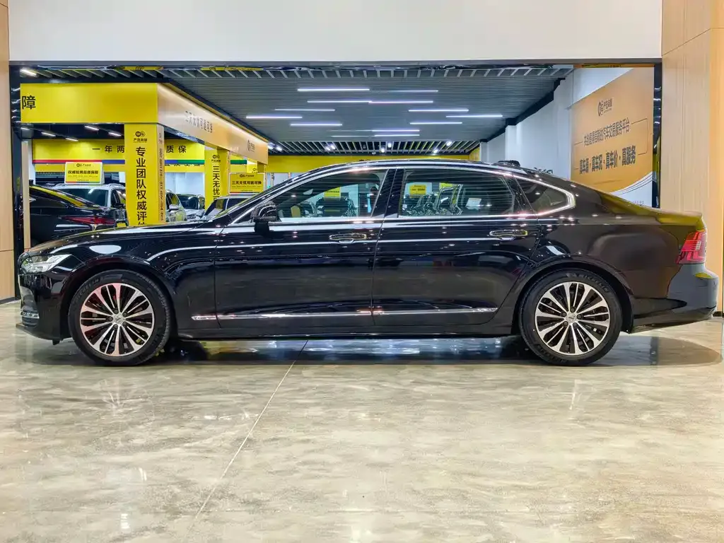 Volvo S90 — фото 4