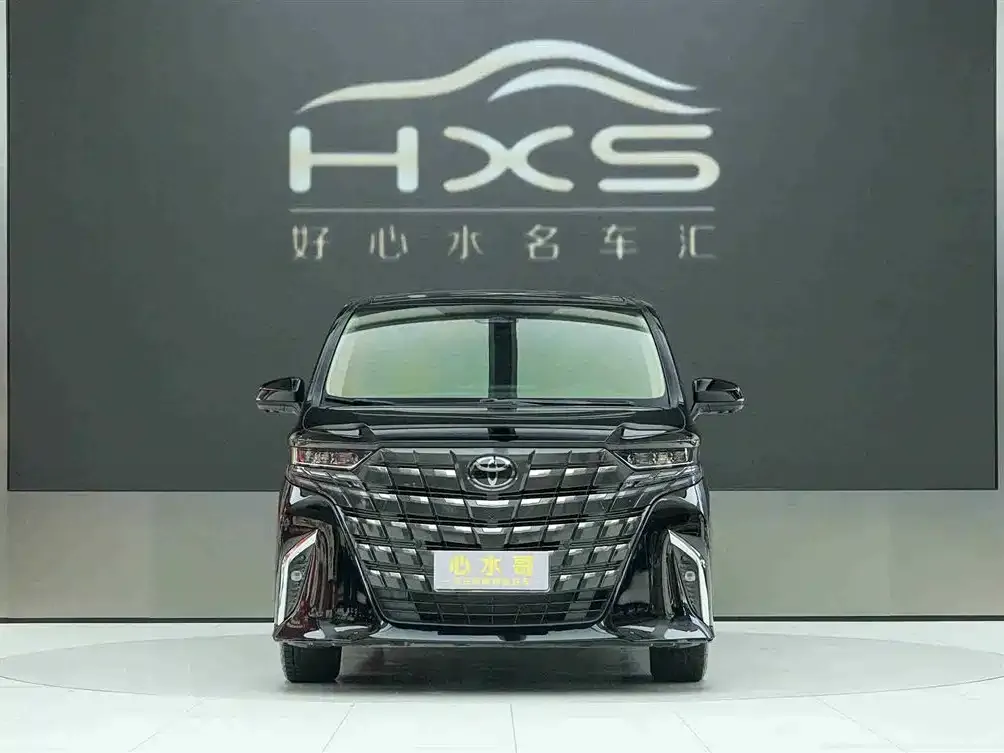 Toyota Alphard — фото 5