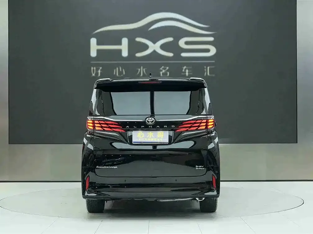 Toyota Alphard — фото 7