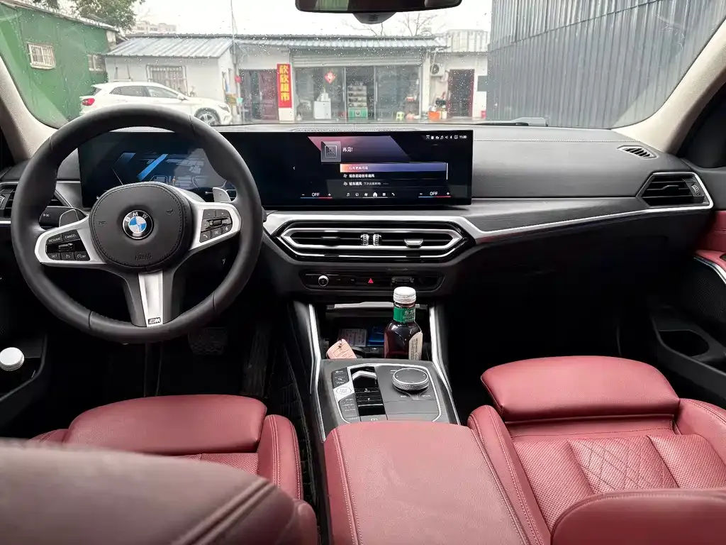 BMW 3 Series 2024 из CN, фото 2