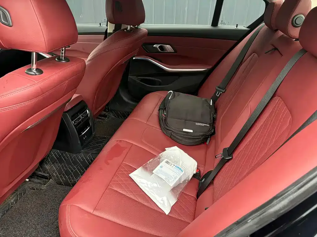 BMW 3 Series 2024 из CN, фото 4