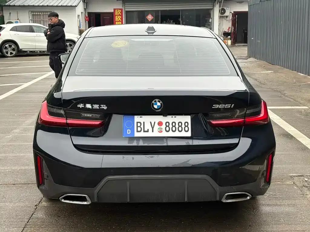 BMW 3 Series 2024 из CN, фото 6