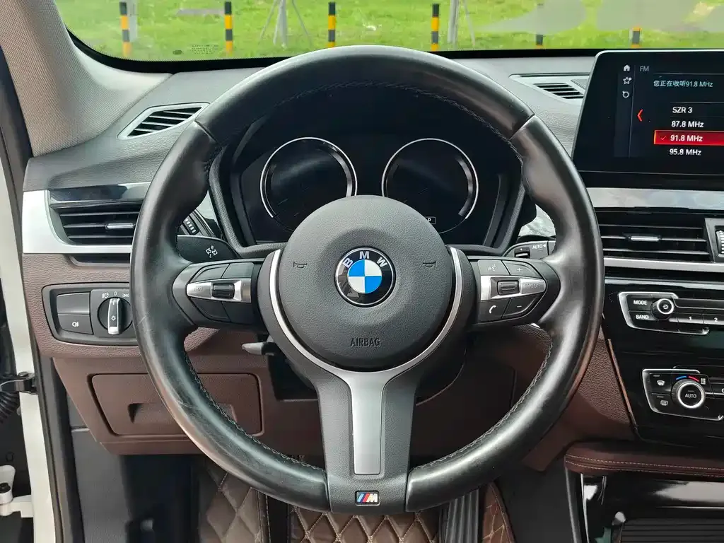 BMW X1 2021 из CN, фото 3