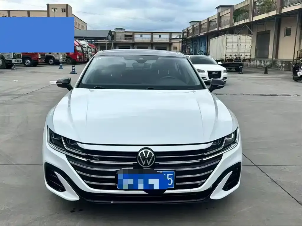 Volkswagen CC 2023 из CN, фото 5