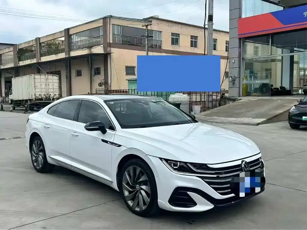 Volkswagen CC 2023 из CN, фото 7