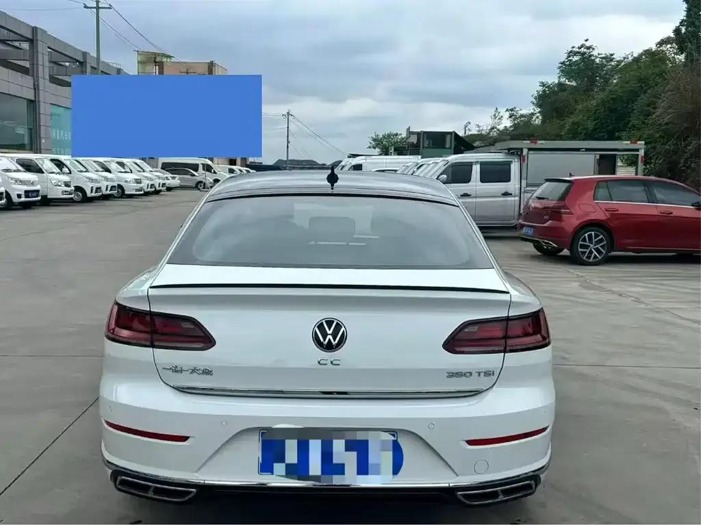Volkswagen CC 2023 из CN, фото 6