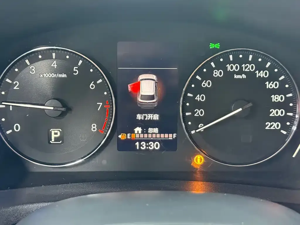 Honda Vezel 2023 из CN, фото 3