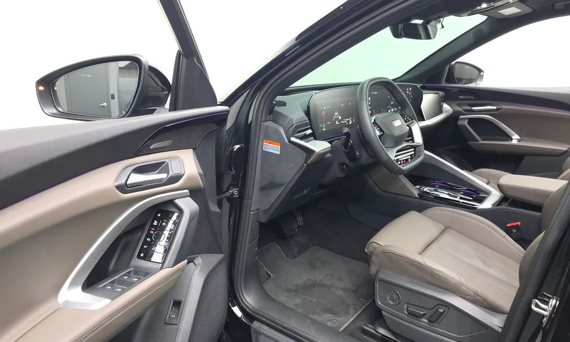 Audi Q5 2025 из KR, фото 8