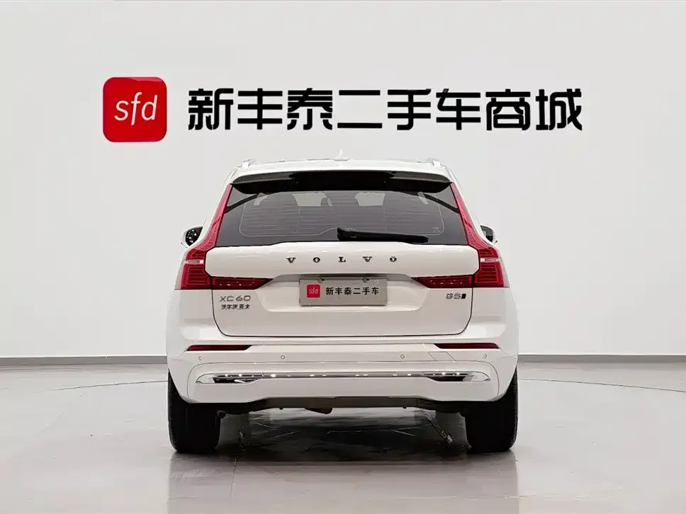 Volvo XC60 — фото 2