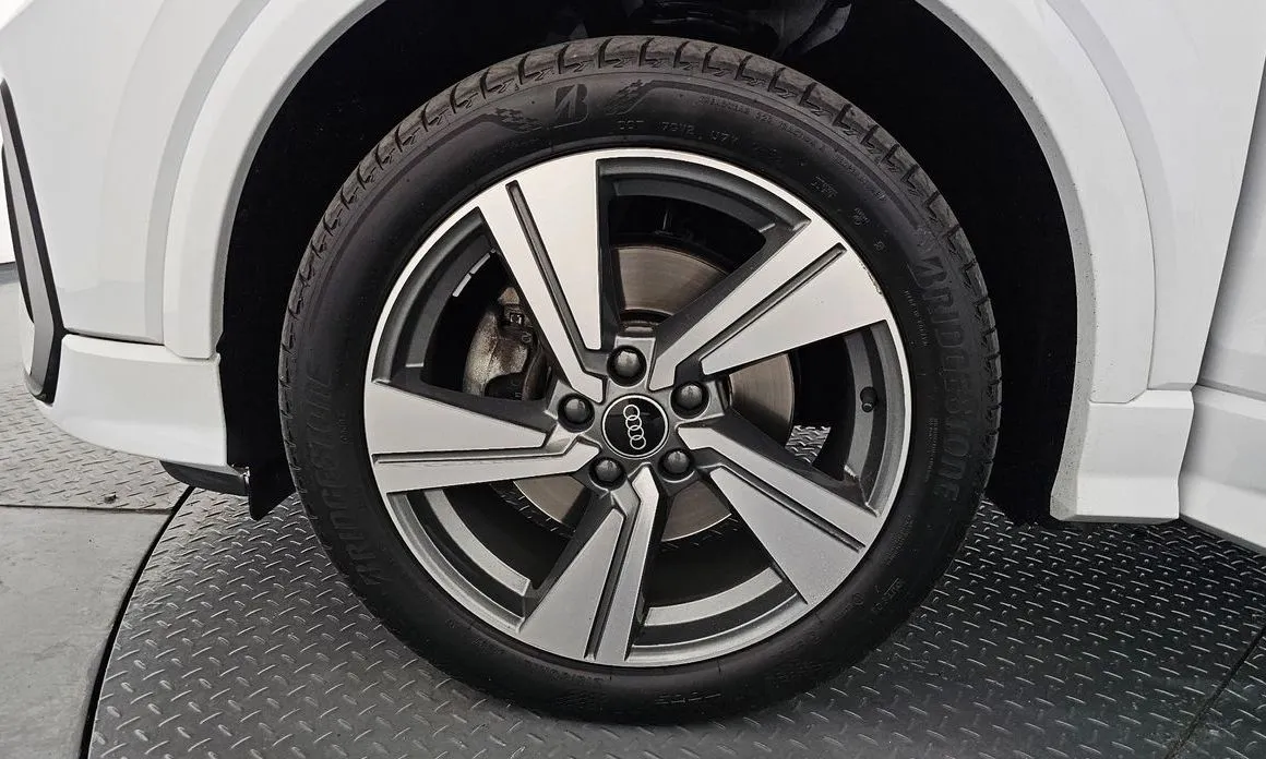Audi Q2 2023 из KR, фото 7