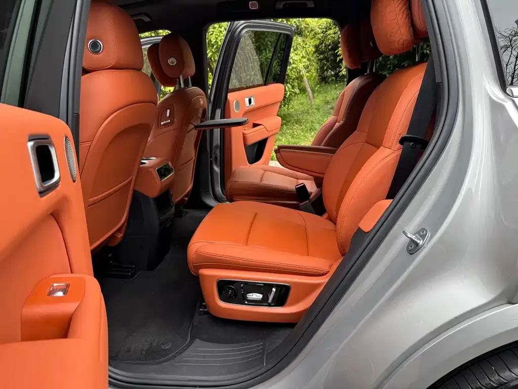 Li Auto L8 2024 из CN, фото 4