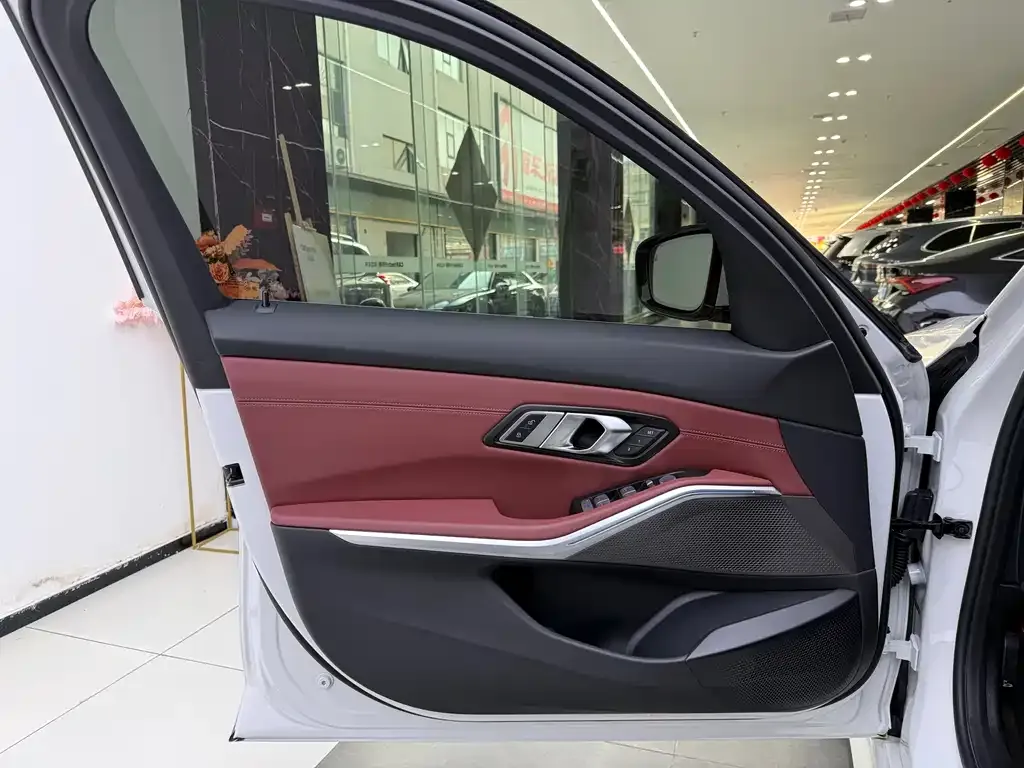 BMW i3 — фото 10