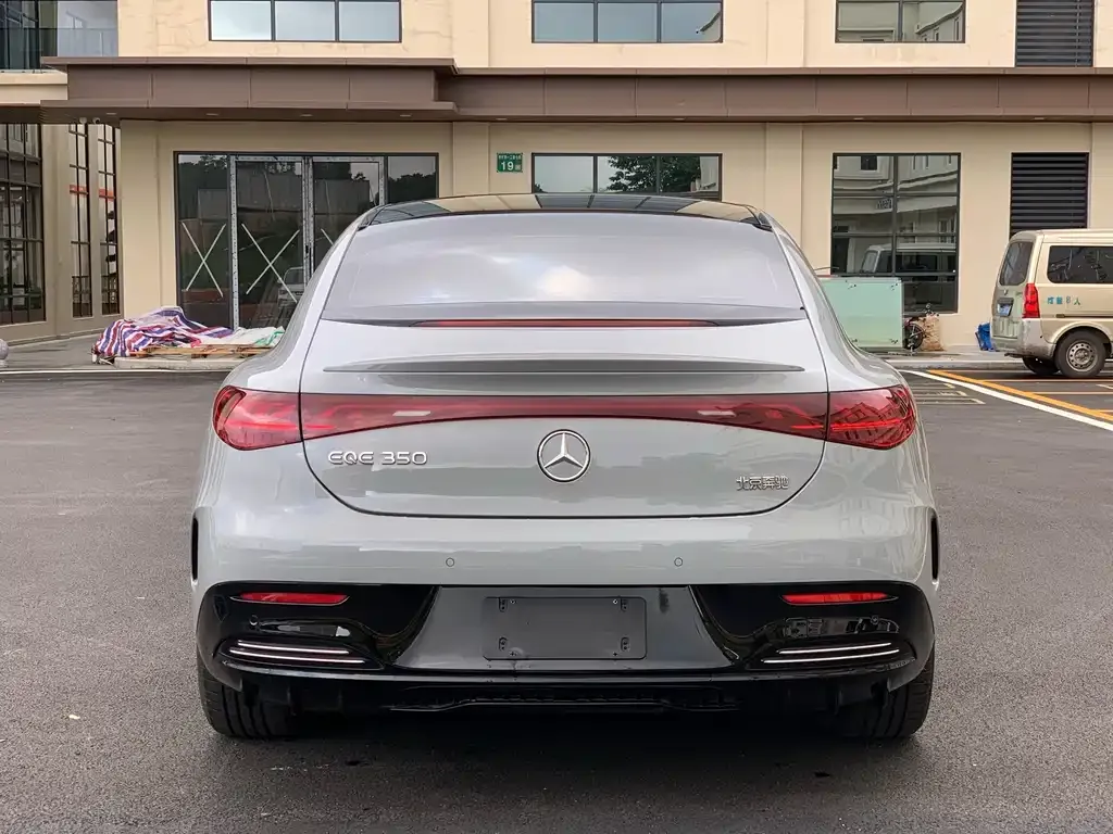 Mercedes-Benz EQE 2023 из CN, фото 4