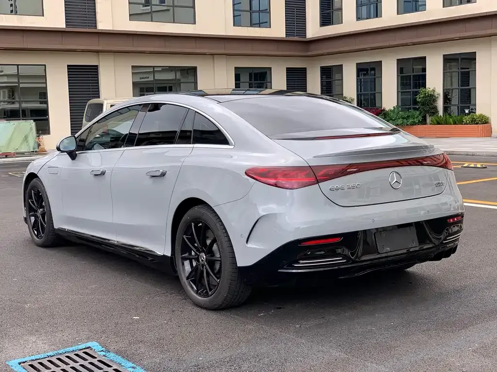 Mercedes-Benz EQE 2023 из CN, фото 7