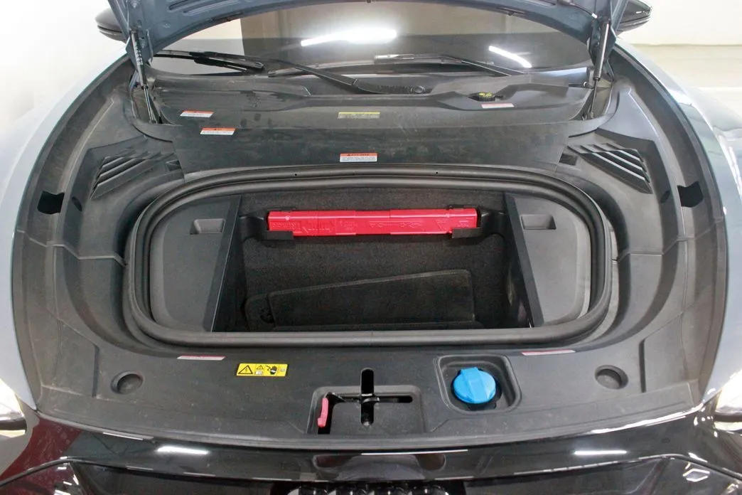 Audi e-tron GT 2022 из KR, фото 8