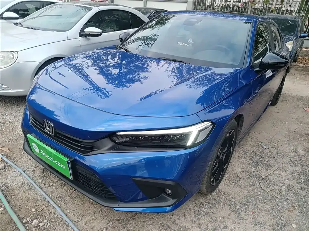 Honda Civic — фото 1