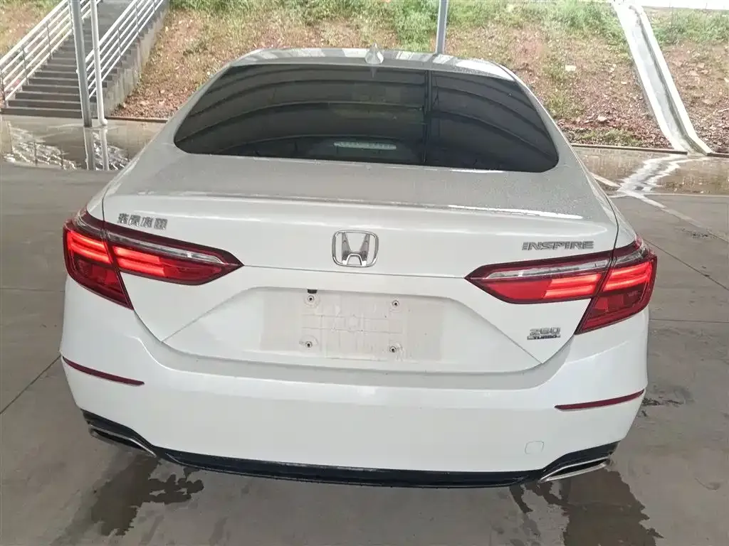 Honda Inspire — фото 10
