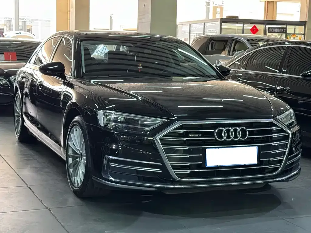 Audi A8 — фото 4
