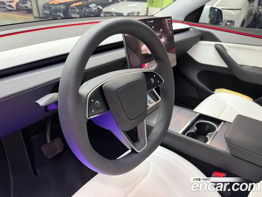 Tesla Model Y — фото 6