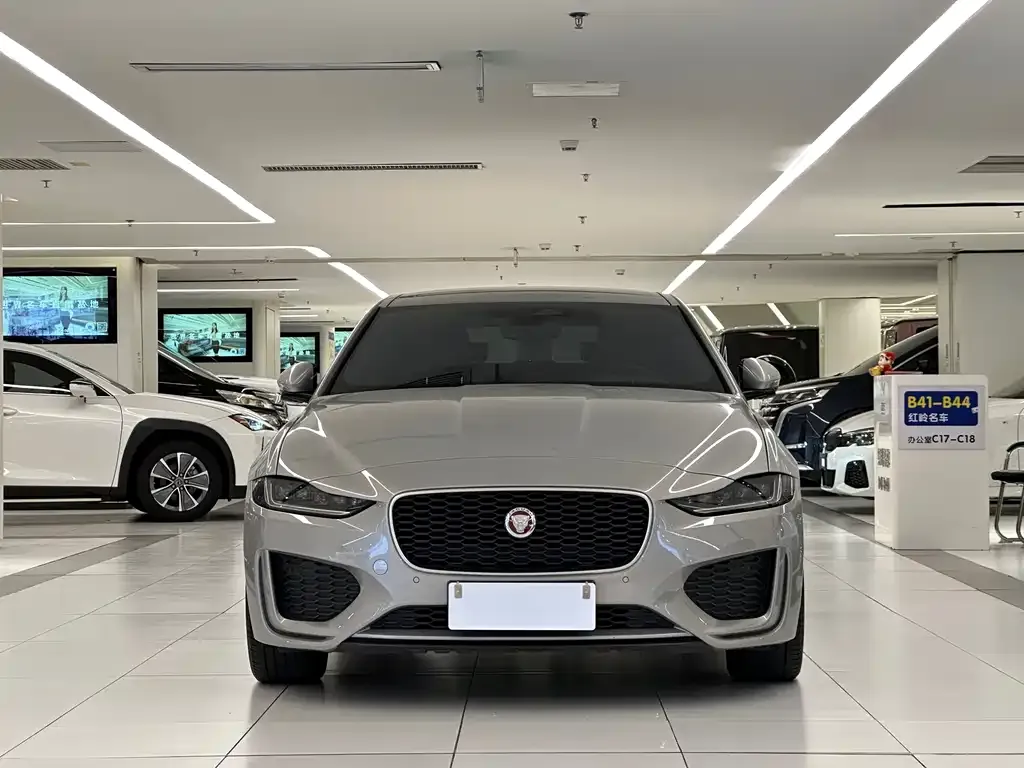 Jaguar XEL — фото 2