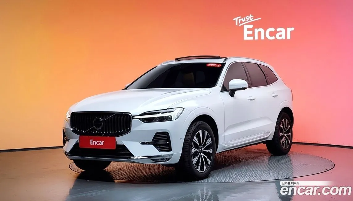 Volvo XC60 — фото 1