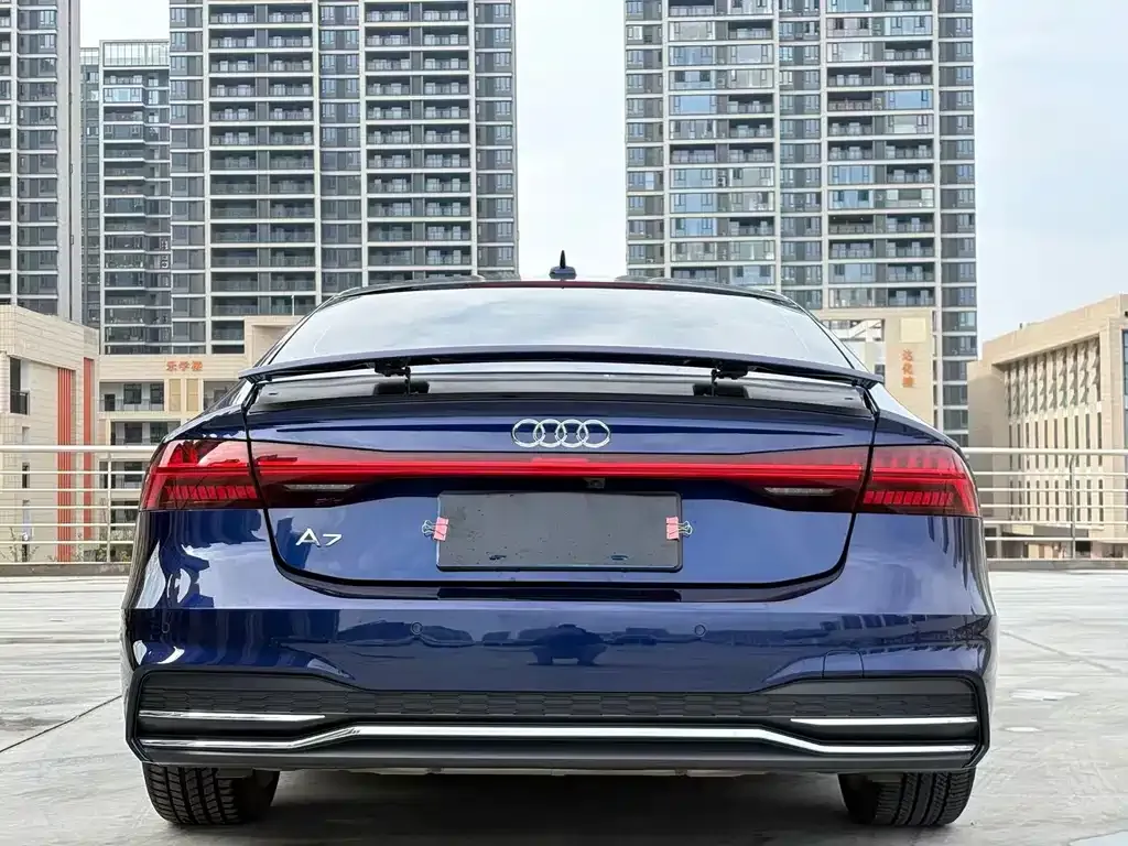 Audi A7 2021 из CN, фото 6