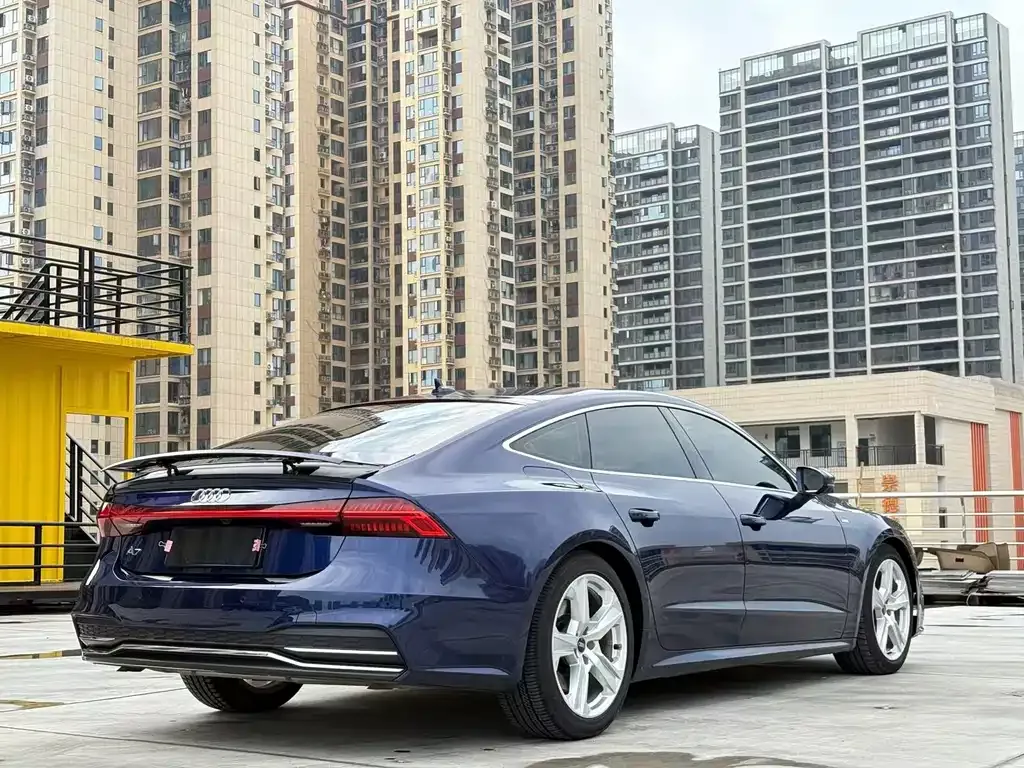 Audi A7 2021 из CN, фото 9