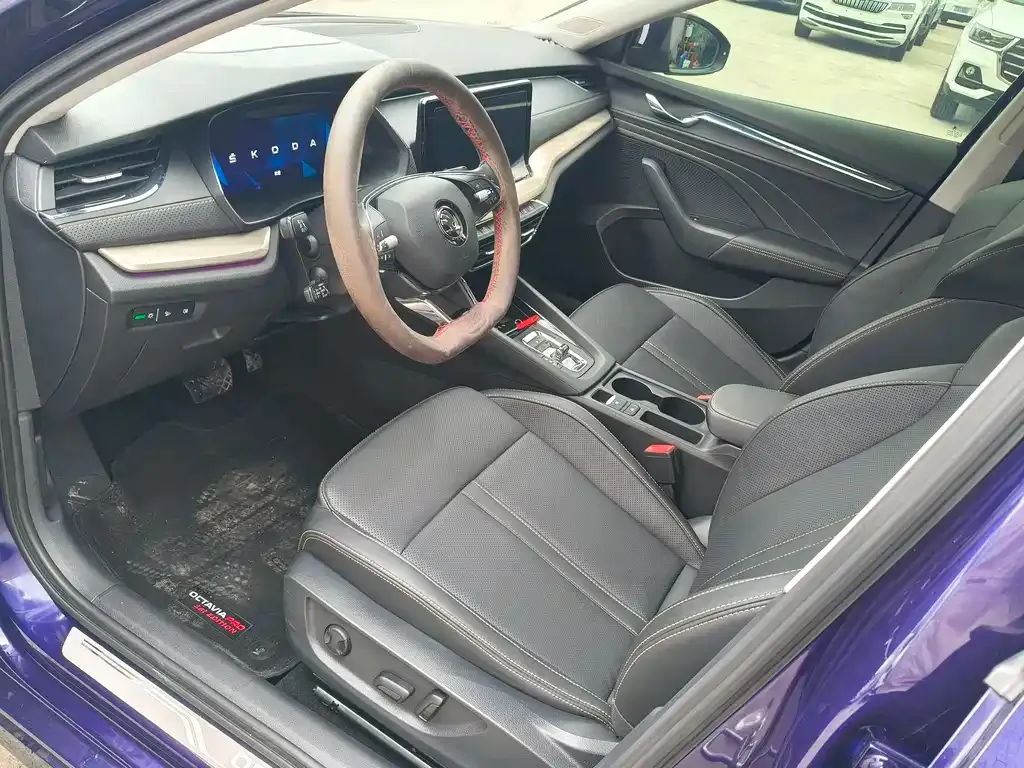 Skoda Octavia 2022 из CN, фото 6