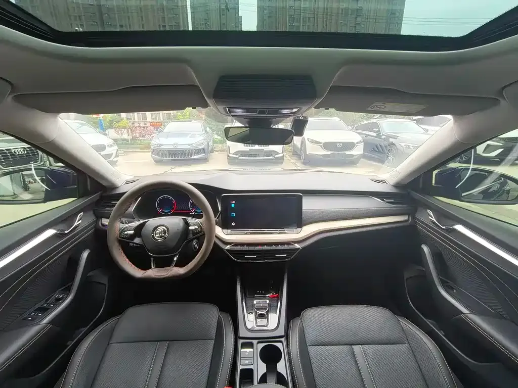 Skoda Octavia 2022 из CN, фото 3