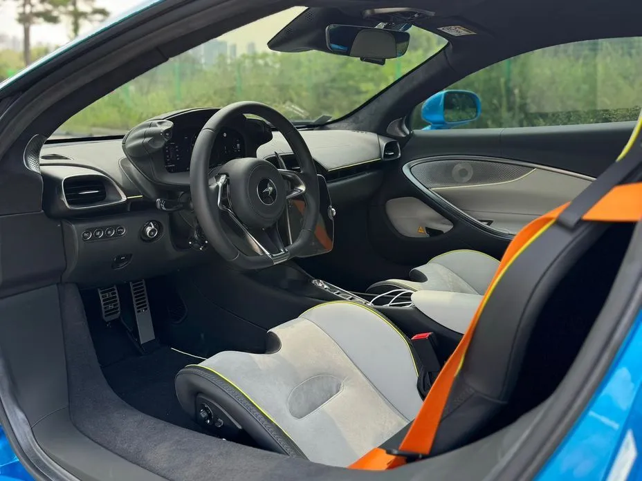 Mclaren Artura 2024 из KR, фото 2