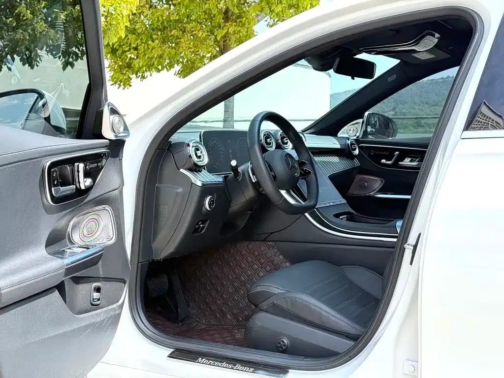 Mercedes-Benz C-Class 2024 из CN, фото 2