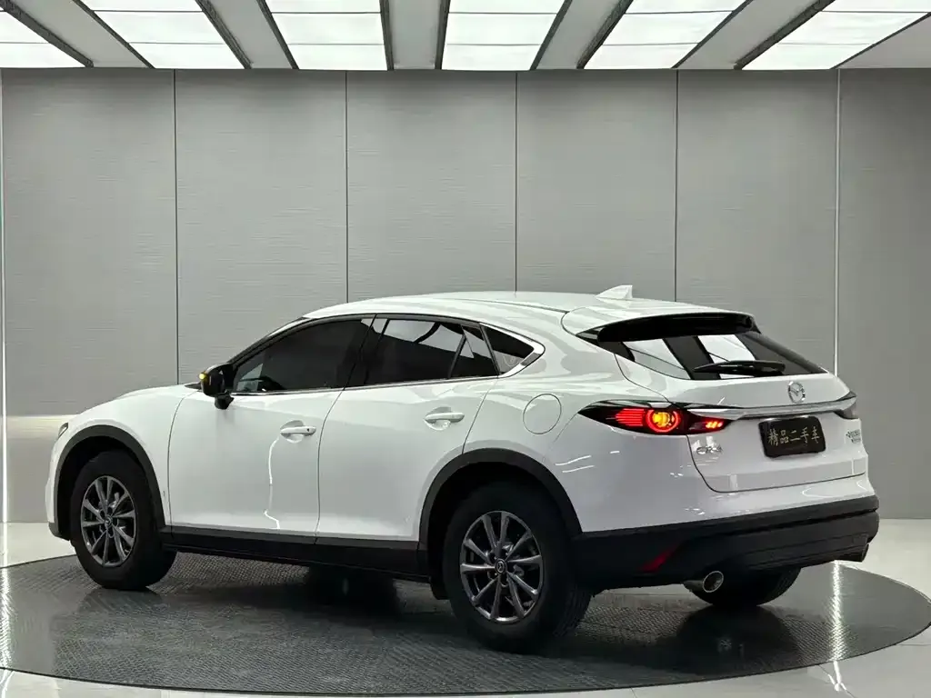 Mazda CX-4 — фото 10