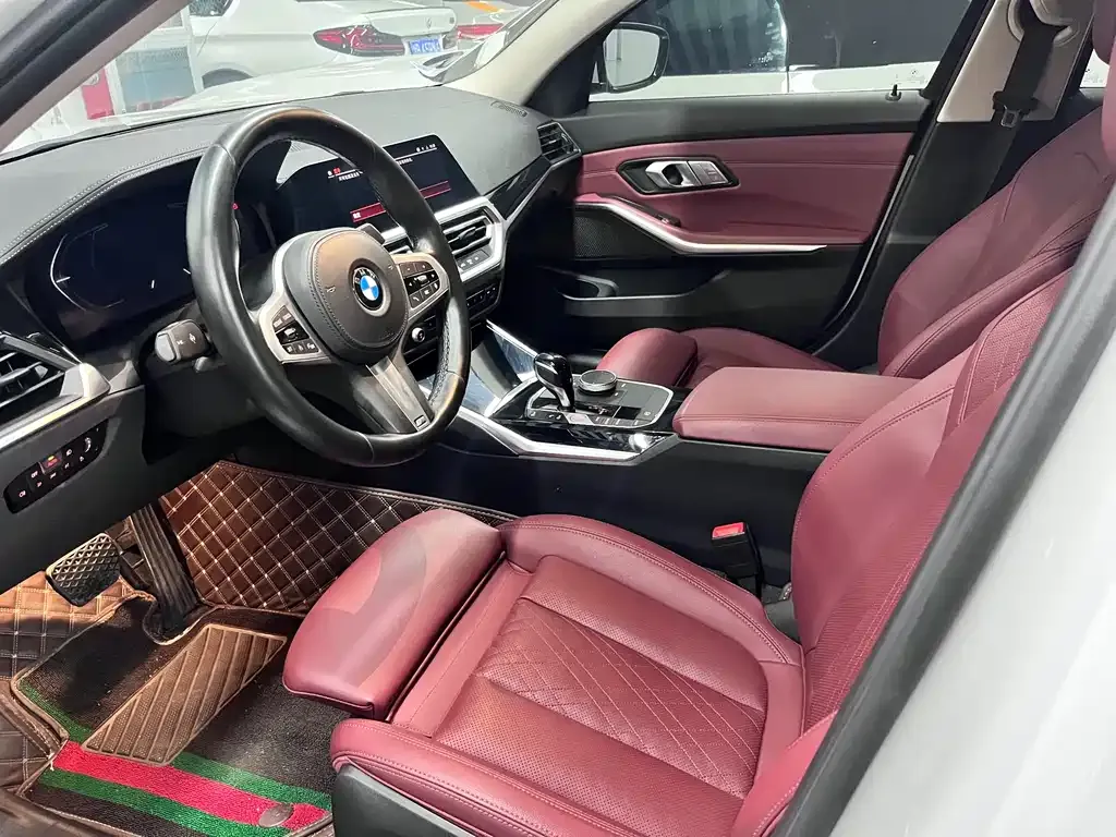 BMW 3 Series 2022 из CN, фото 8