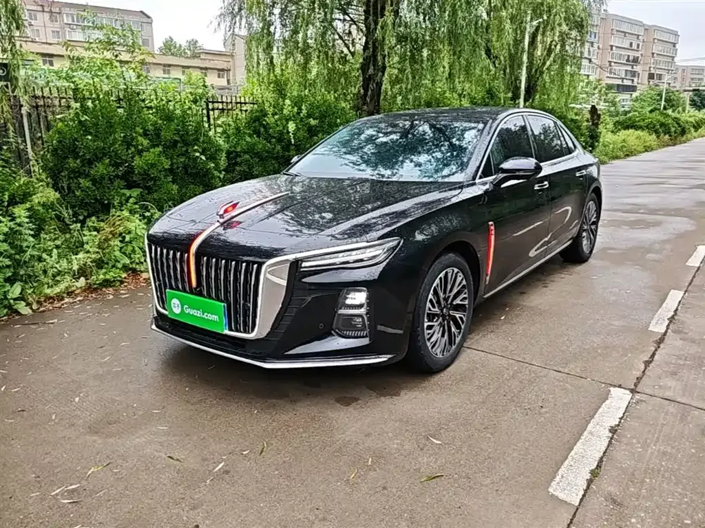 Hongqi H5 — фото 1