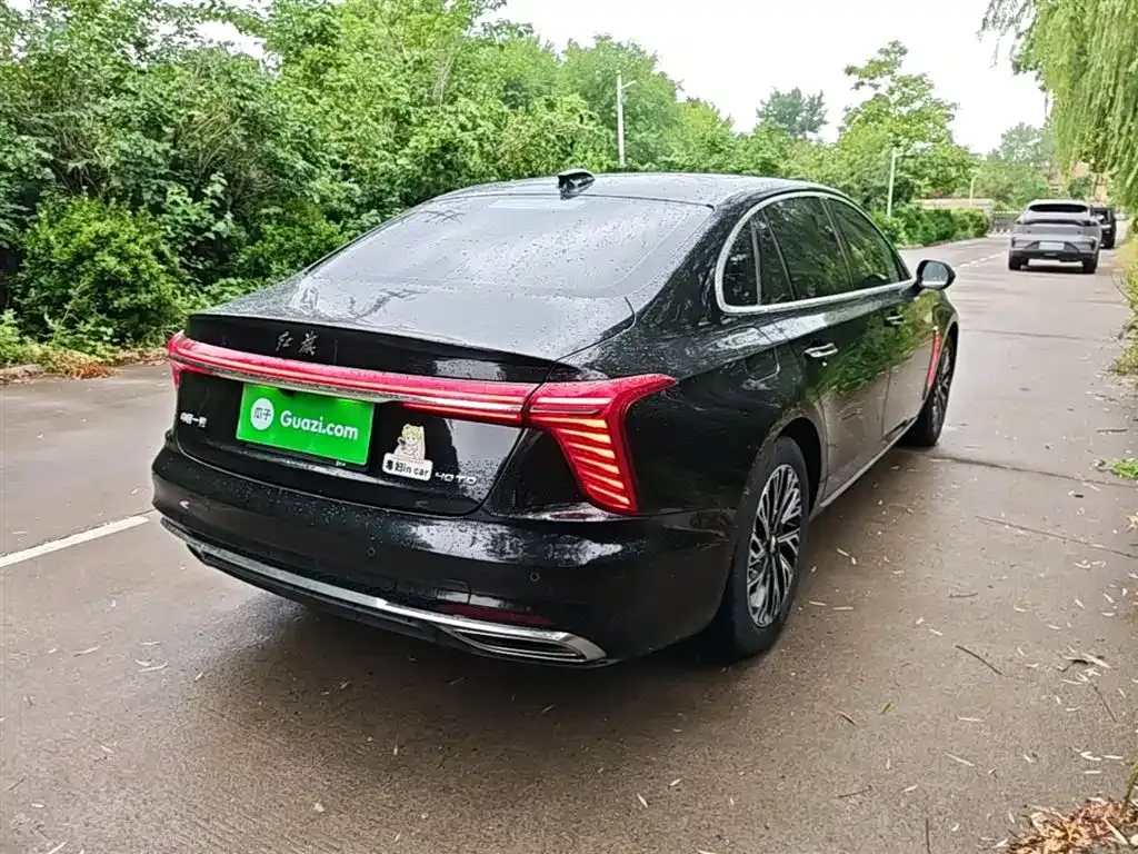 Hongqi H5 — фото 3