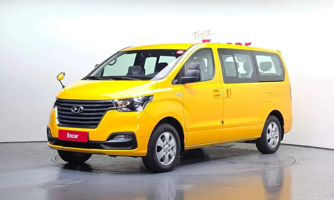 Hyundai Starex
