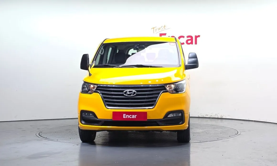 Hyundai Starex 2021 из KR, фото 2