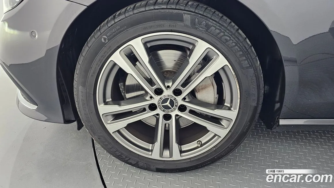 Mercedes-Benz E-Class 2021 из KR, фото 7