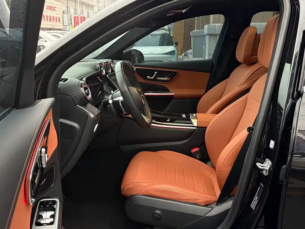 Mercedes-Benz GLC 2024 из CN, фото 2