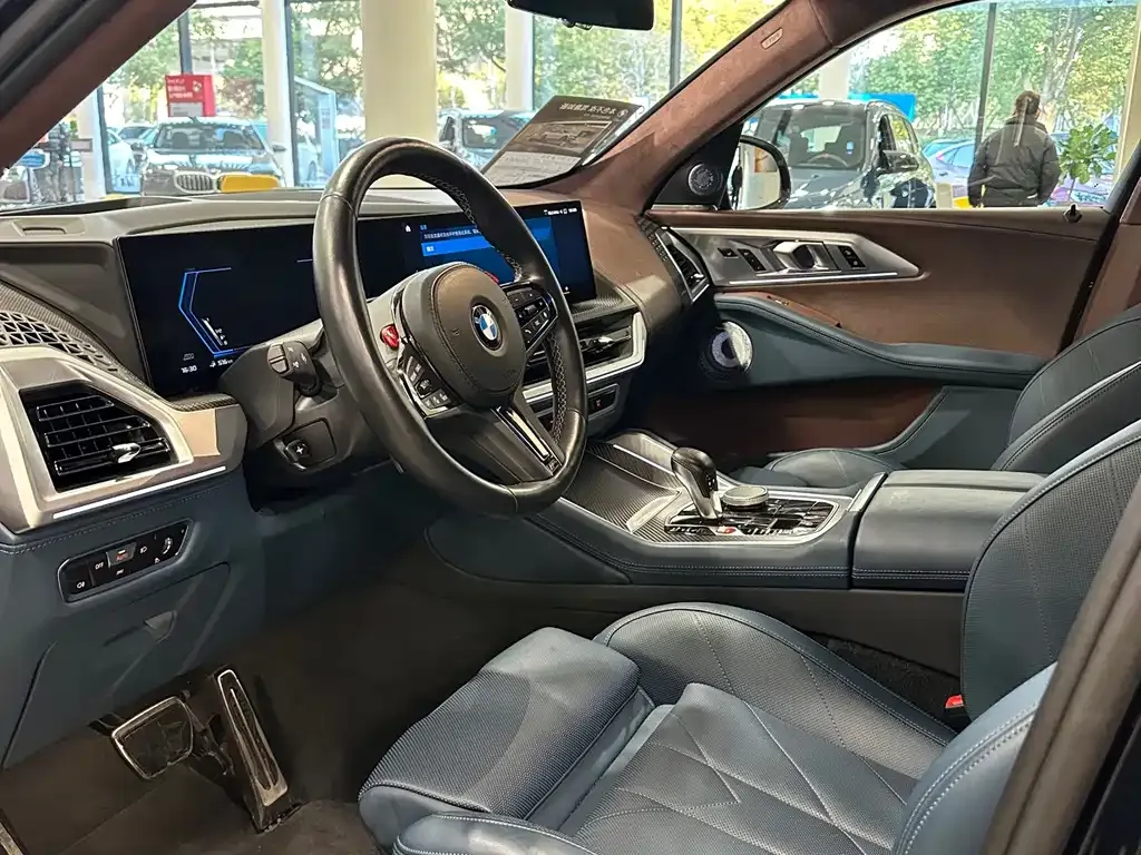 BMW XM — фото 7