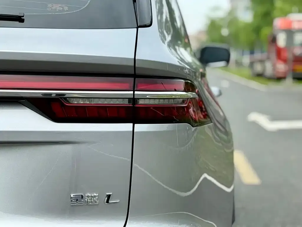 Geely Xingyue L 2024 из CN, фото 2