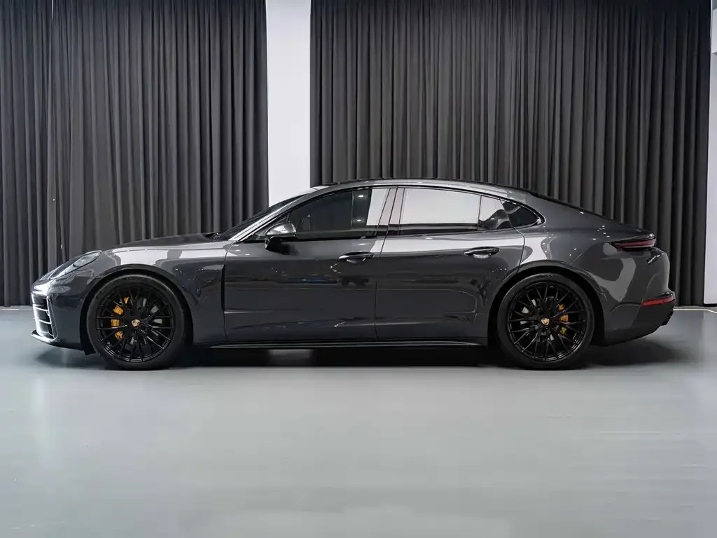 Porsche Panamera 2025 из CN, фото 4
