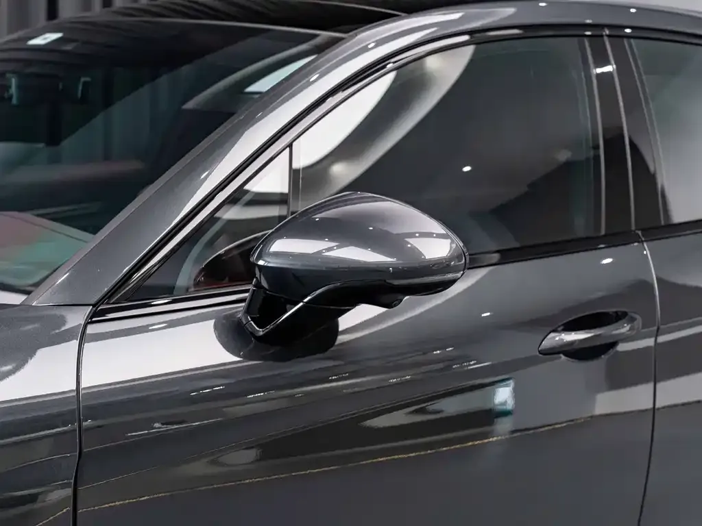 Porsche Panamera 2025 из CN, фото 8