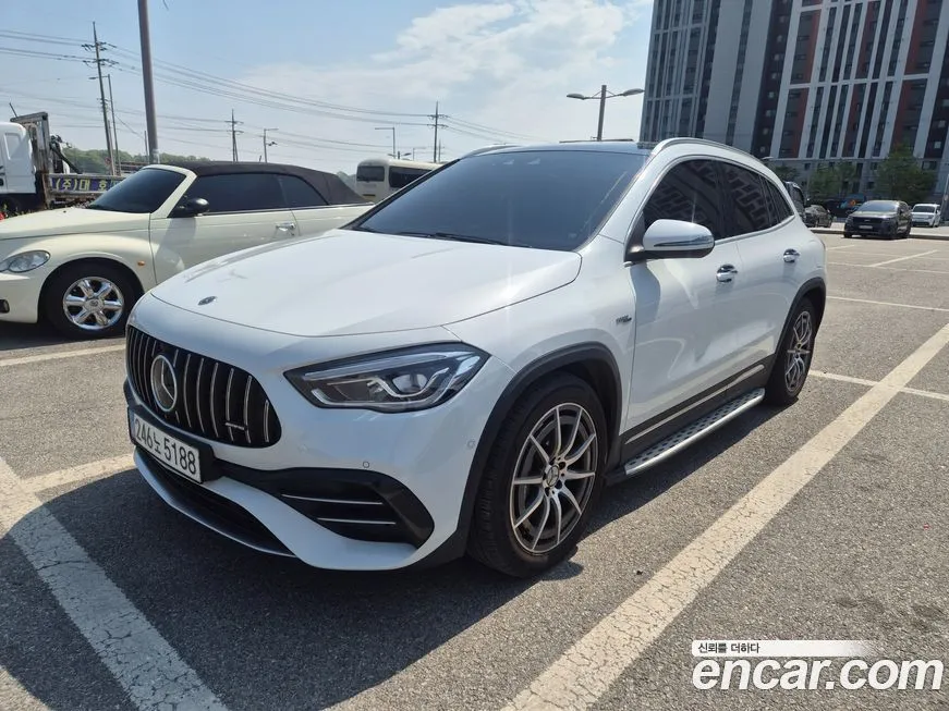 Mercedes-Benz GLA-Class