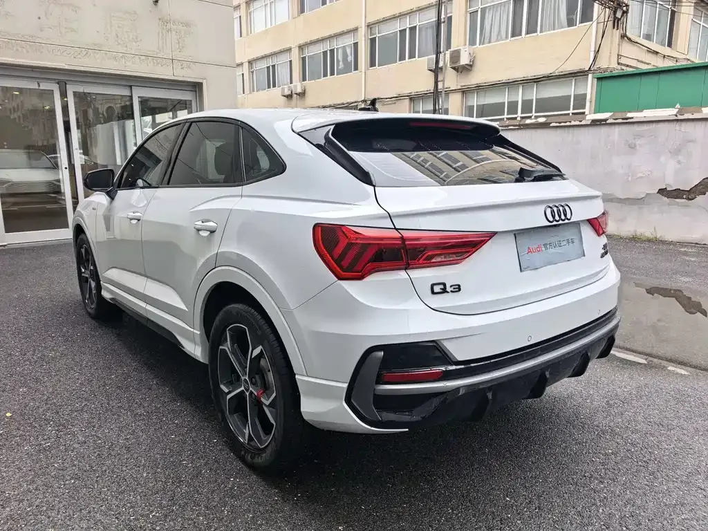Audi Q3 Sportback — фото 6