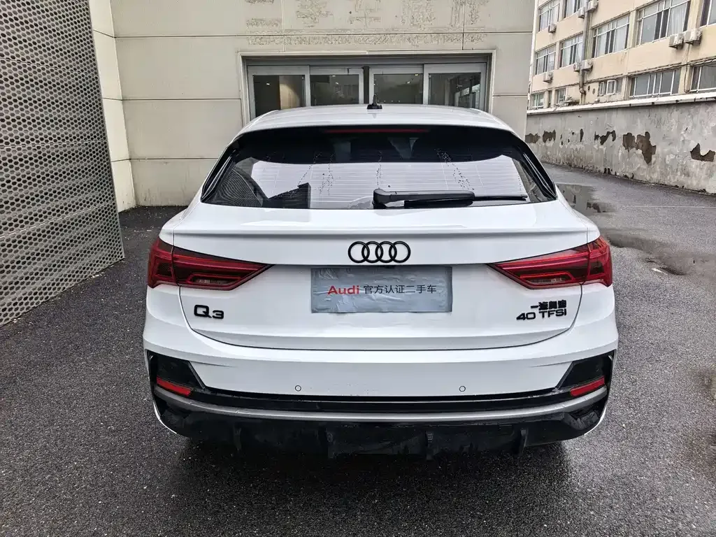Audi Q3 Sportback — фото 9